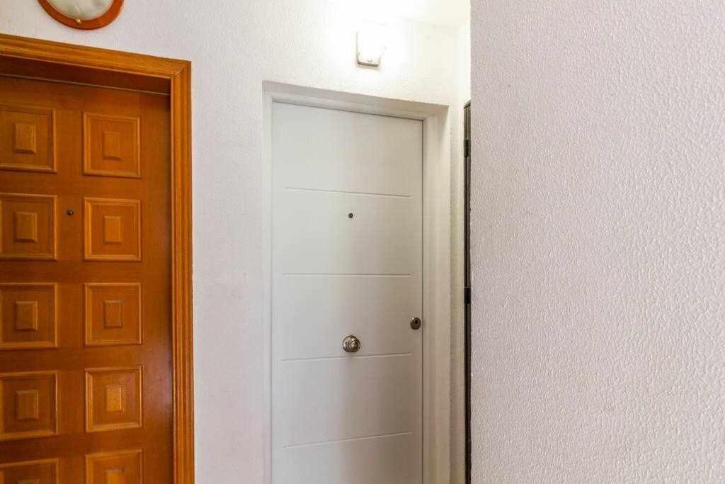 Bungalow Pink Palm Beach Torrevieja Extérieur photo